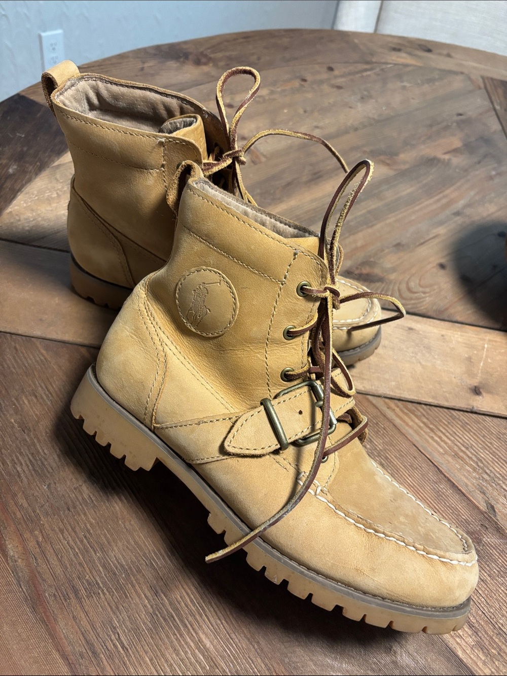 Ralph Lauren woman’s leather lace up boots
